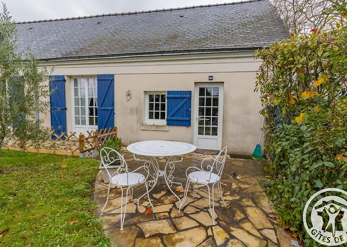 Pres D'angers Avec Exterieur Prive - Fr-1-622-93 * Andard